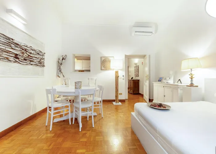 Spanish Steps Flat Rom