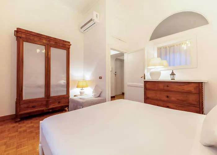 Spanish Steps Flat Rom